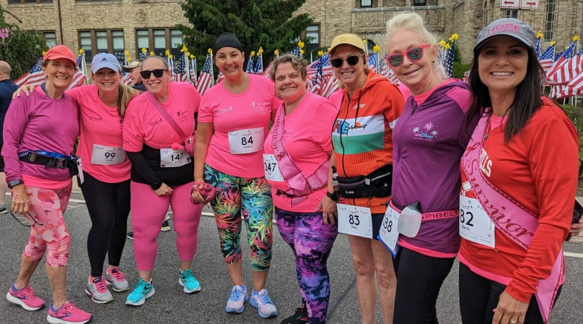 group photo at the start of the race